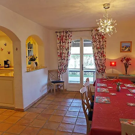 Sleeps 8 Pool Wifi La Nartelle