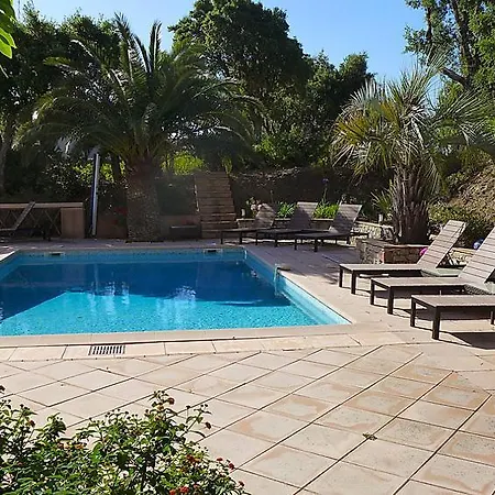 Holiday home Sleeps 8 Pool Wifi