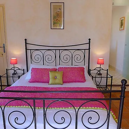 Sleeps 8 Pool Wifi Holiday home La Nartelle