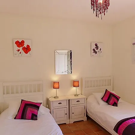 Sleeps 8 Pool Wifi La Nartelle